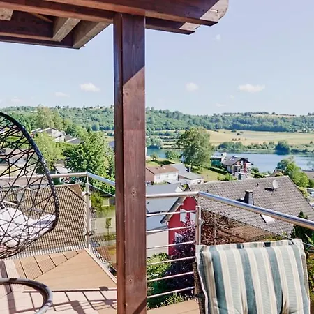 Seeblick Daire Schalkenmehren