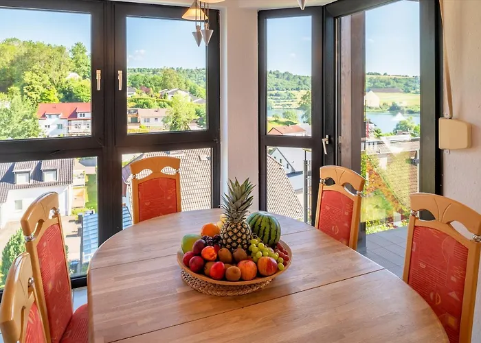 Seeblick * Schalkenmehren