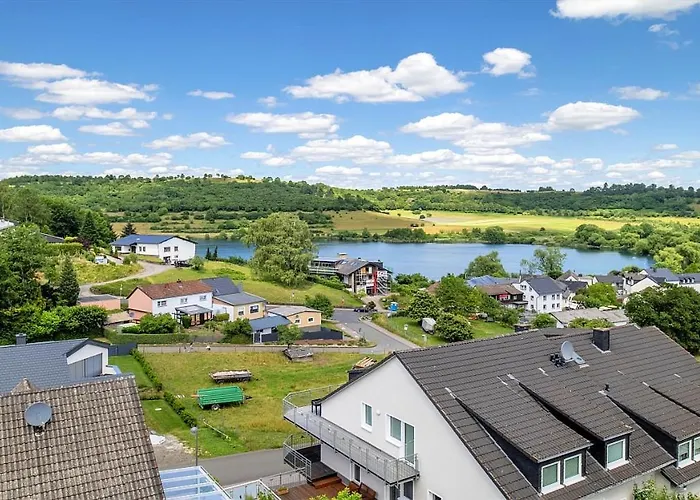 Seeblick * Schalkenmehren